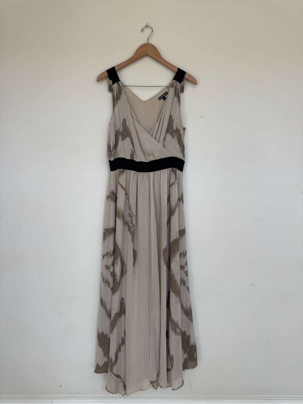 Express Beige & Black Tie-Dye Ikat Maxi Dress - Size L